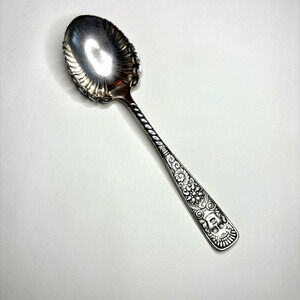 1847 Rogers Brothers "ASSYRIAN HEAD" Spoon Silverplate 6" Monogram "D" on back